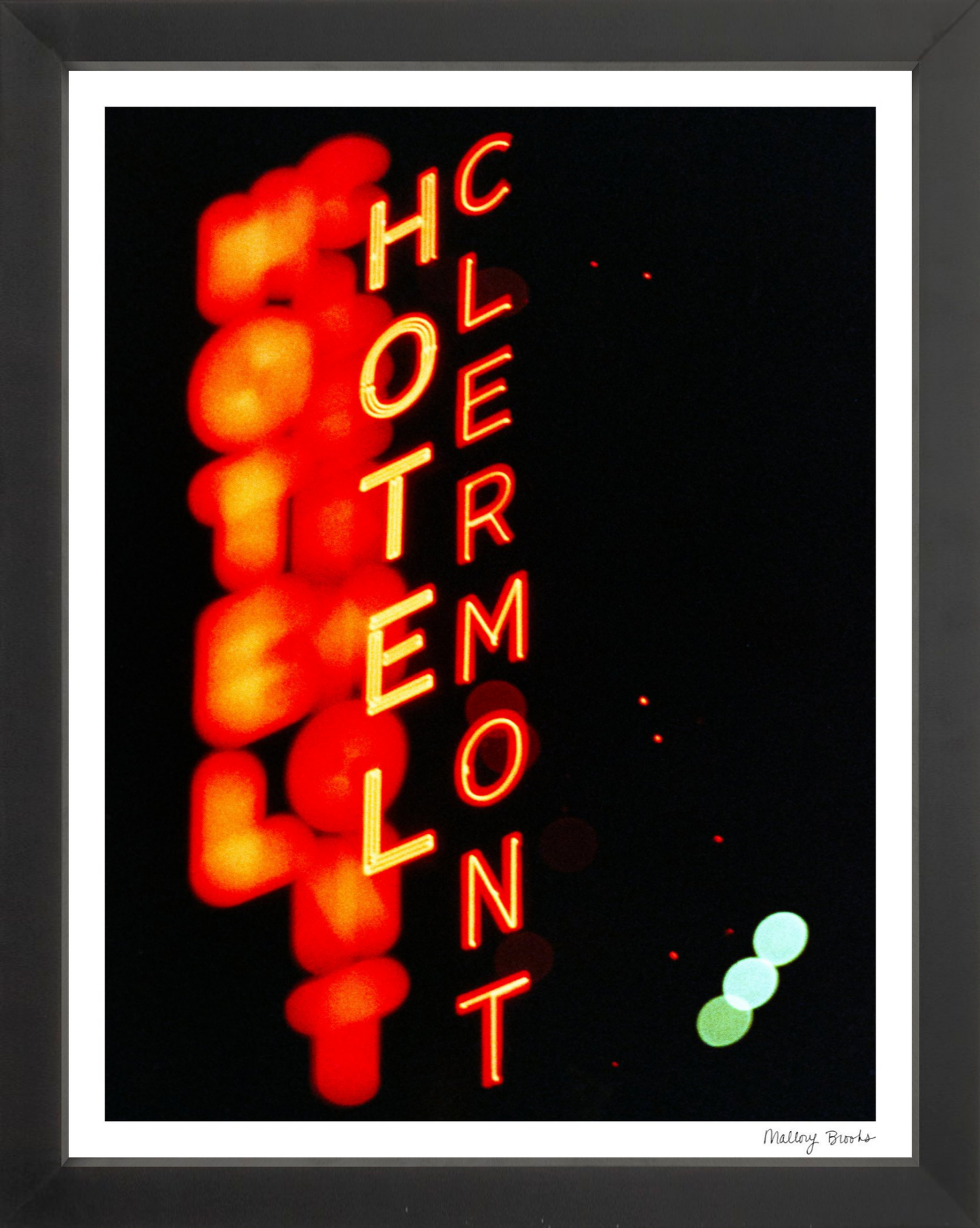 Neon Hotel Clermont No. 1